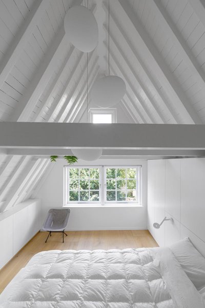 117_HR-40-Canal-House_Amsterdam_i29_Master-Bedroom