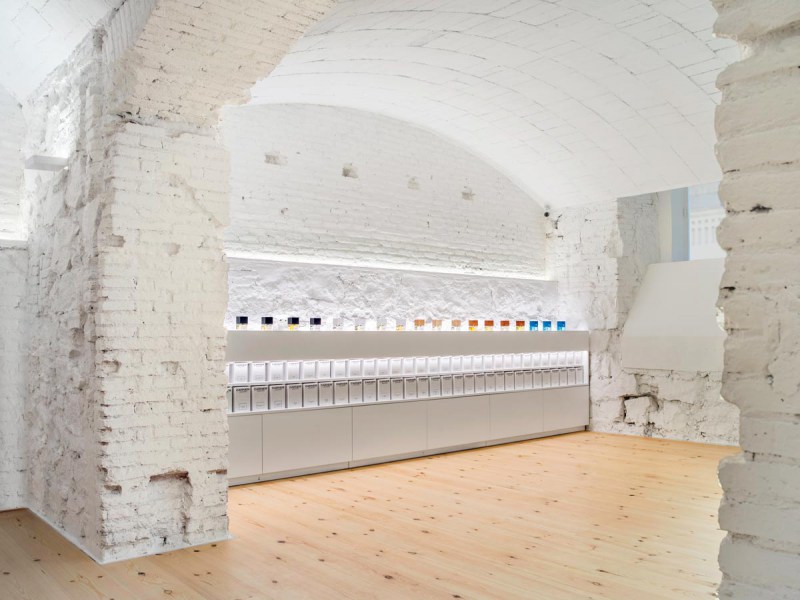 Carner-Barcelona-Perfumery-Jofre-Roca-001