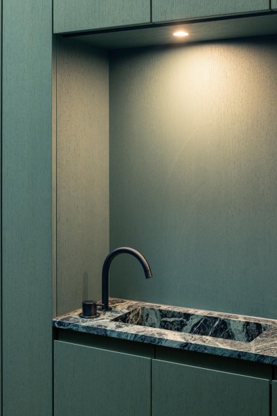 81279-full_6863-1_81279_sc_v2com