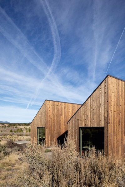 Mork-Ulnes-Architects-Octothorpe-House-PH-4B_4190_F2-photo-by-Jeremy-Bittermann-JBSA