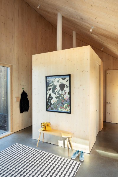 Mork-Ulnes-Architects-Octothorpe-House-PH-4B_4778_F-photo-by-Jeremy-Bittermann-JBSA