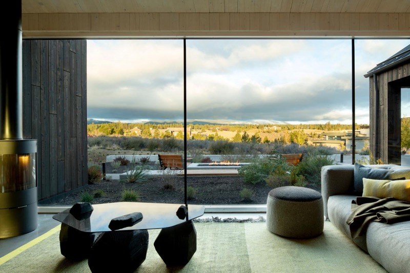 Mork-Ulnes-Architects-Octothorpe-House-PH-0217_F-photo-by-Jeremy-Bittermann-JBSA