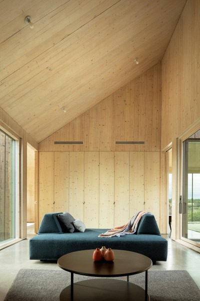 Mork-Ulnes-Architects-Octothorpe-House-PH-0176_F-photo-by-Jeremy-Bittermann-JBSA