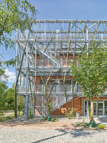 BE06-c-Beat-Ernst-Basel