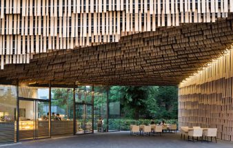 Japanische Holztastatur