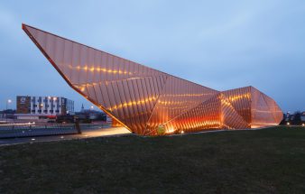 Aus dem  Feuer geboren