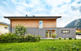 Einfamilienhaus ganz aus Holz