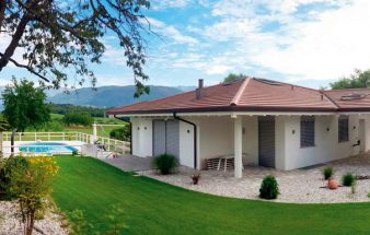 Lenkt und leitet Tageslicht